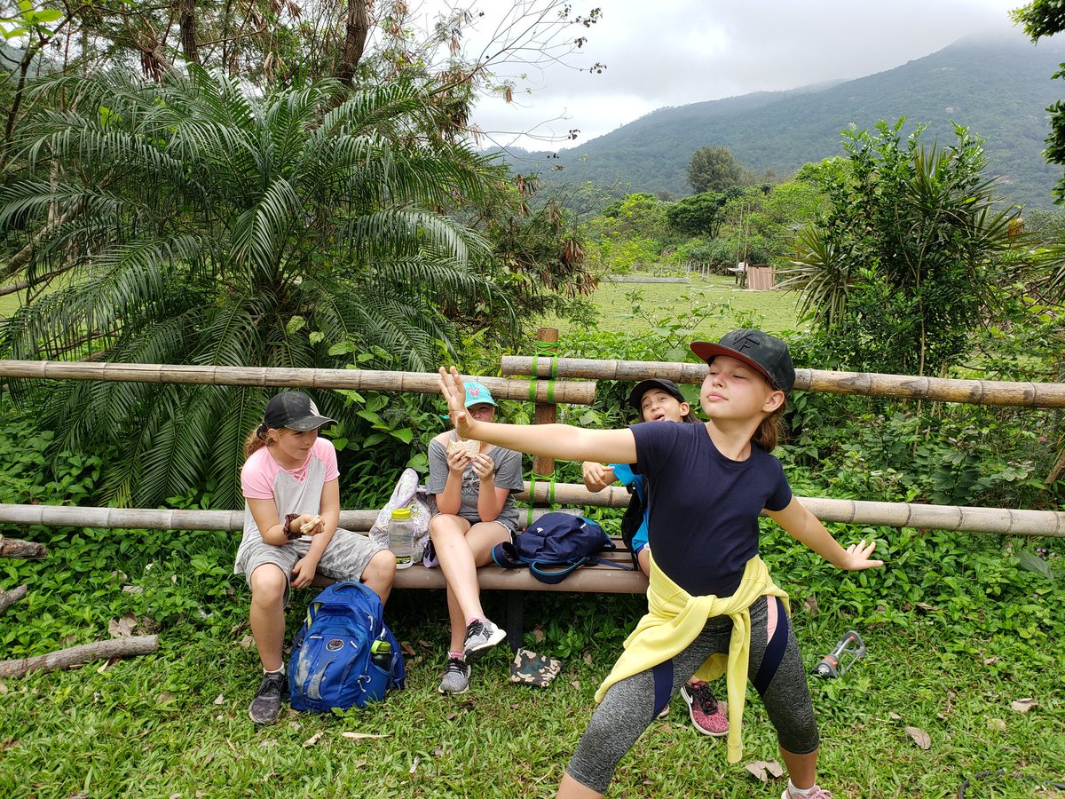 cdnisg4's tweet photo. Lunch time chatting!! #cdnisls https://t.co/nSoQOjzkE0