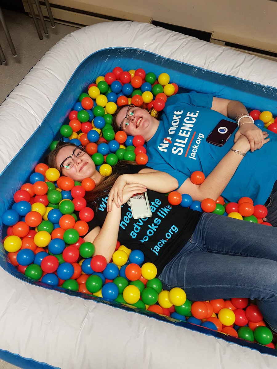 jackorgnucc's tweet image. ✨ Such a wonderful night!! ✨
Thank you to everyone who came out, to all of our amazing speakers and everyone who helped make this event possible! ☕💙 We had a great turn out and have so many more photos to come! 😊 Thank you again everyone! #JackAndMe