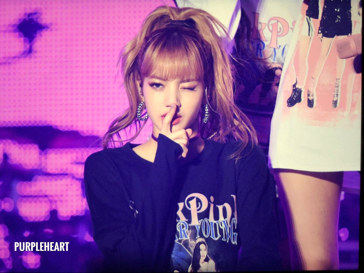 Angelsblackpink's tweet photo. 0327 생일 축하해🥳🥳

#BLACKPINK
#AceLalisaday https://t.co/DR7x5zgPJF