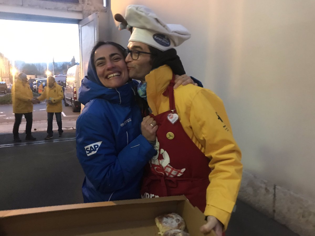 Sapducoeur's tweet photo. #edefiCDC : Merci Ratatouille aka the Godfather of ‘la popote’!! We love you!! 😍🥰😘 @LaCourseduCoeur #cdc2019 #sap4all #dondorganes @alain_somvang #sapfr #missionmars #courseducoeur @Claire_SAP @rwt_paris @AlirezaKhalvati @aymerichamac @dino_sharky https://t.co/8rAF5kVKfB