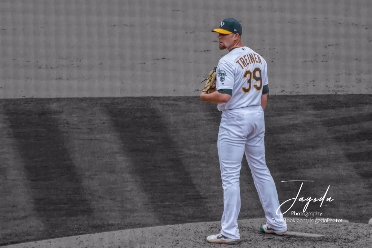DanjagodaDan's tweet photo. #blaketreinen killed it today! @Athletics @DaveKaval @chrisgiles01 #RootedinOakland #OpeningDay2019 #treinentime https://t.co/CPBDo1rc65