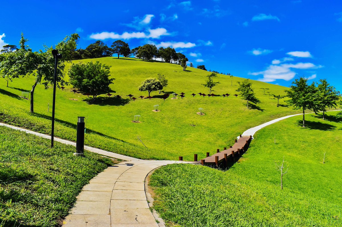 Curiosity keeps leading us down new paths 👀👣
•
Follow us on Twitter 👉🏻 @arachchistyle
•
#nantientemple #temple #path #walk #walkingpath #wollongong #visitwollongong #newsouthwales #australia #travel #travelaustralia #travelbloggers #travelblog #travelphotography