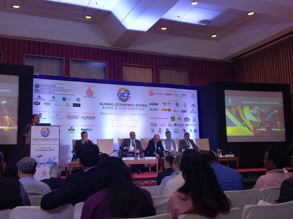 GEZExpo's tweet photo. #GEZExpo2019 #GEZExpo

Abhishek Langde, Exe. Engineer Projects, GIDC India - talking about how they are using 'Digitisation' for the successful functioning of SEZs. https://t.co/K4lqhgF9m0