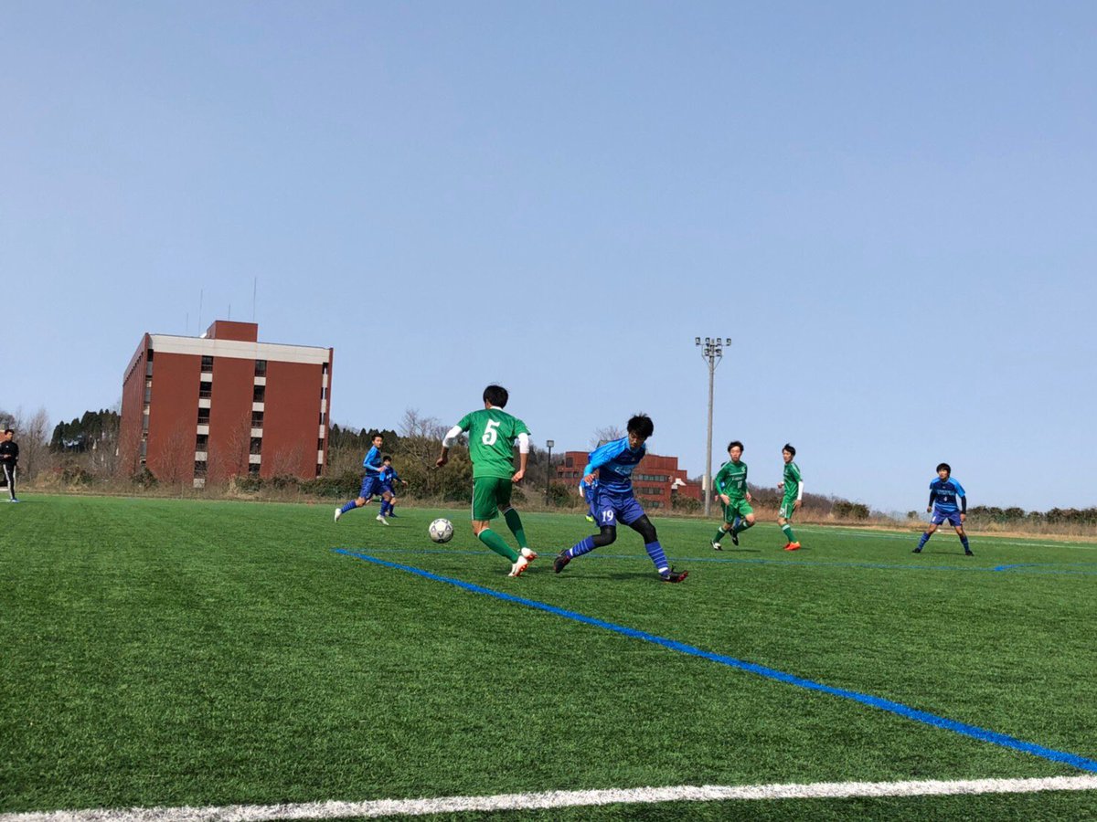 kindai_soccer's tweet photo. 【TRMの結果】
3月29日(金) vs.金沢学院大
1本目 0-0
2本目 2-1（服部、笹島）
3本目 0-2

今日は新入生も参加してくれました！明日も金沢大学で練習試合があります。サッカーが出来る用意があれば試合にも出場できるのでぜひ。見学だけでも大丈夫です！
3月30日(土) 10:15 キックオフ
vs.小松市立高校 https://t.co/cqhfcQOkM9