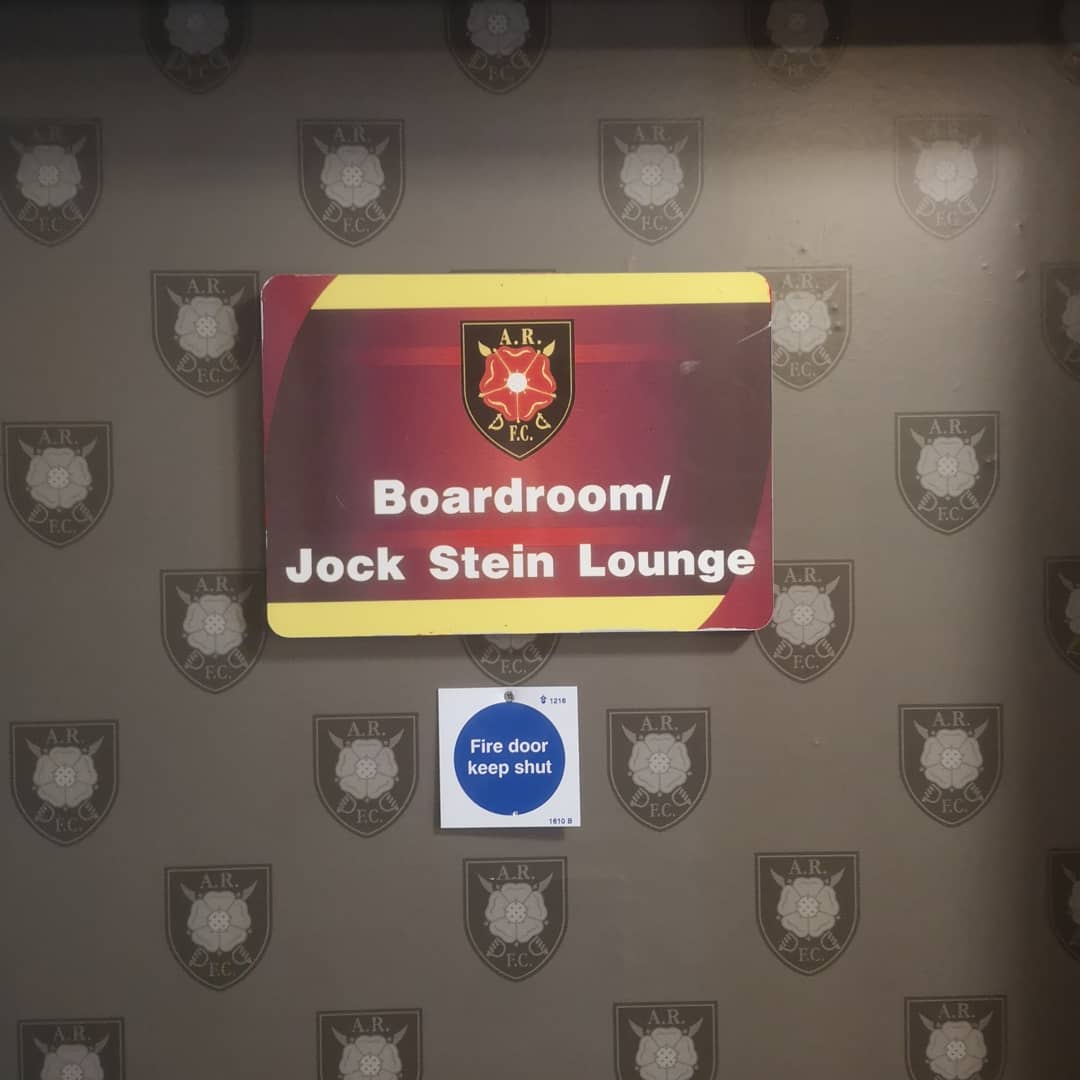 Dream of mine to walk into a senior Scottish football ground via the players entrance.

Never quite imagined I would be lugging 3 casks of ale up the stairs as I did it
<a href="/albionrovers/">Albion Rovers FC</a> #CraftBeer #RealAle #Veterans #Coatbridge