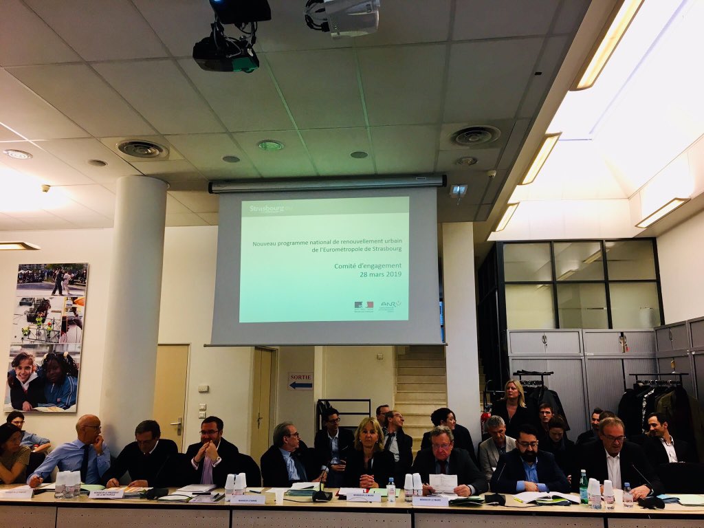 Présent hier aux côtés de <a href="/Roland_Ries/">Roland Ries</a> et <a href="/rober_herrmann/">Robert Herrmann</a> pour défendre avec <a href="/MathieuCahn/">Mathieu Cahn</a> et <a href="/Syamak/">Syamak AGHA BABAEI</a> notre projet de rénovation urbaine. @cus_habitat et <a href="/Hab_moderne/">Habitation moderne</a> sont des acteurs essentiels de ces opérations de renouvellement urbain à <a href="/strasbourg/">Strasbourg.eu</a> #NPNRU