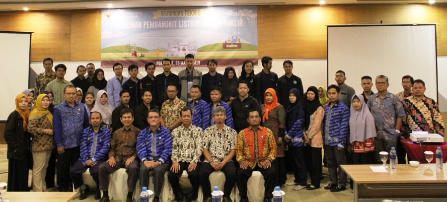 2. BAPETEN tidak dalam kapasitas  mempromosikan PLTN, tetapi bila Pihak Pemda Kalbar bermaksud membangun PLTN, maka BAPETEN mendorong Pemda dan civitas akademika untuk berperan serta dalam proses perizinan PLTN demi kemajuan bangsa dan negara.
#bapeten
#bimtekperizinanpltn
#dpibn