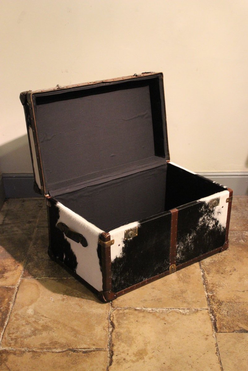 Brownrigg On Twitter A Good Quality Bespoke Cowhide Trunk