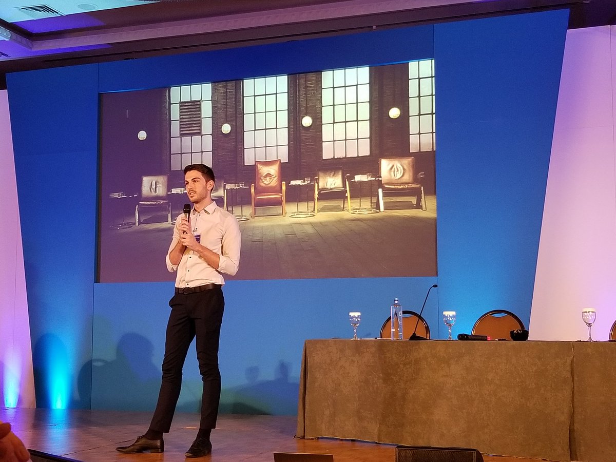 .<a href="/michael_traeger/">Michael Traeger</a> just brilliantly gave a whole talk from memory when slides didn't appear. #IWHOD2019