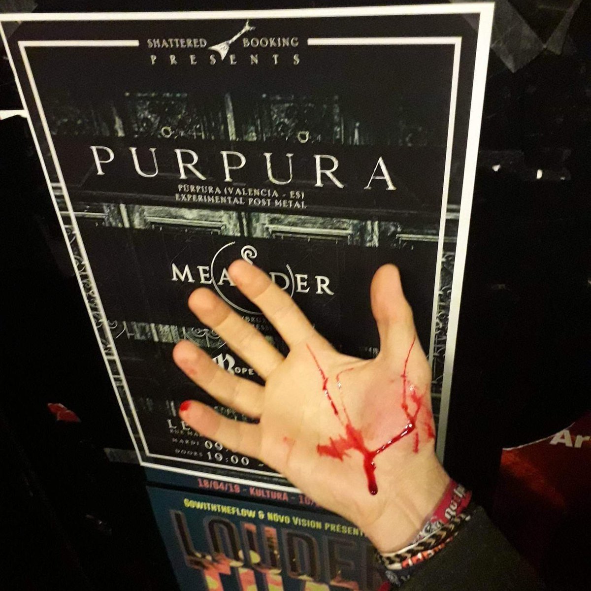 [EN]
Promote events may be dangerous!
#Flyers #promoter #events #Belgium #wallonia #lieja #luttich #luik #gig #metalmusic #metalhead #postrock #alternativemusic