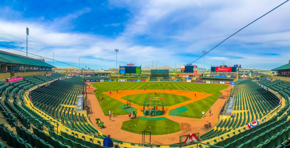 BatsBoard's tweet photo. #BatsFlyTogether https://t.co/6gzgdaSru0
