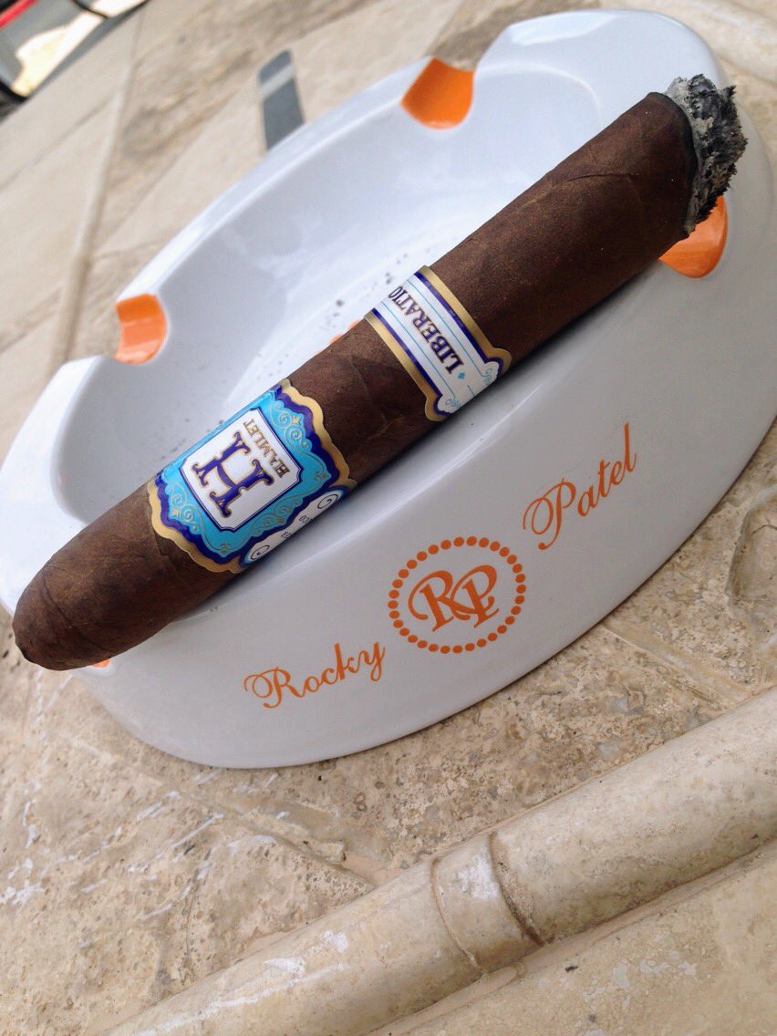 SmokeandJoeAZ's tweet photo. Tastes like you're in paradise... @RockyPatelCigar #HamletParedes #Liberation.    See you tomorrow 5-7pm.  #CaveCreek #CavecreekCigars #CaveCreekAZ #Phoenix #AZ #Arizona #BOTL #BOTLAZ #CigarEvents #RockyPatel #RockyPatelCigars https://t.co/ZV8B37laXn
