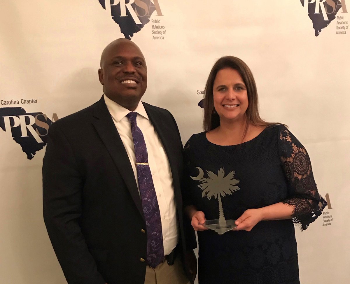 DorchesterSCGov's tweet photo. The SC Chapter of the Public Relations Society of America announced #DorchesterCountySC as the Silver Wing Award recipient for Online Newsroom during an awards ceremony on Thursday, April 11.
Great work & Congrats to our PIO, @TiffanyJNorton
Read More: https://t.co/AuPY8zqxpK https://t.co/xvPbLislxH