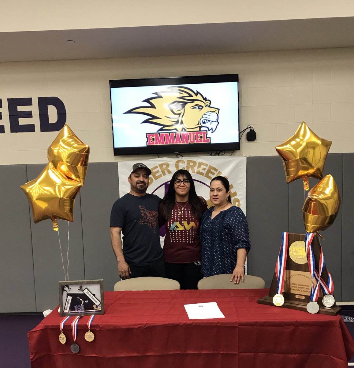 TCHSWrestling's tweet photo. 2019 State Champion @RosalesB17 signs with @ECwomenlionWR. Emmanuel is getting a special wrestler! #FalconStyle  #WomensWrestling #ECLions @TCHSTalon @WrestlingTexas https://t.co/zOFOB9vVja