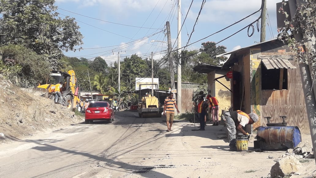 JAProsperity's tweet photo. #TheWorkingMP @MalahooForteQC rolls out more "Caapet! #StJamesWestCentralConstitentsContinue to receive #QualityService from their #MP, #RestoringPride and #PropertyValue... #Tucker   main road #Upgraded and #Restored. #MalahooForte is #Committed to #Serve https://t.co/id67xPyQ6Q