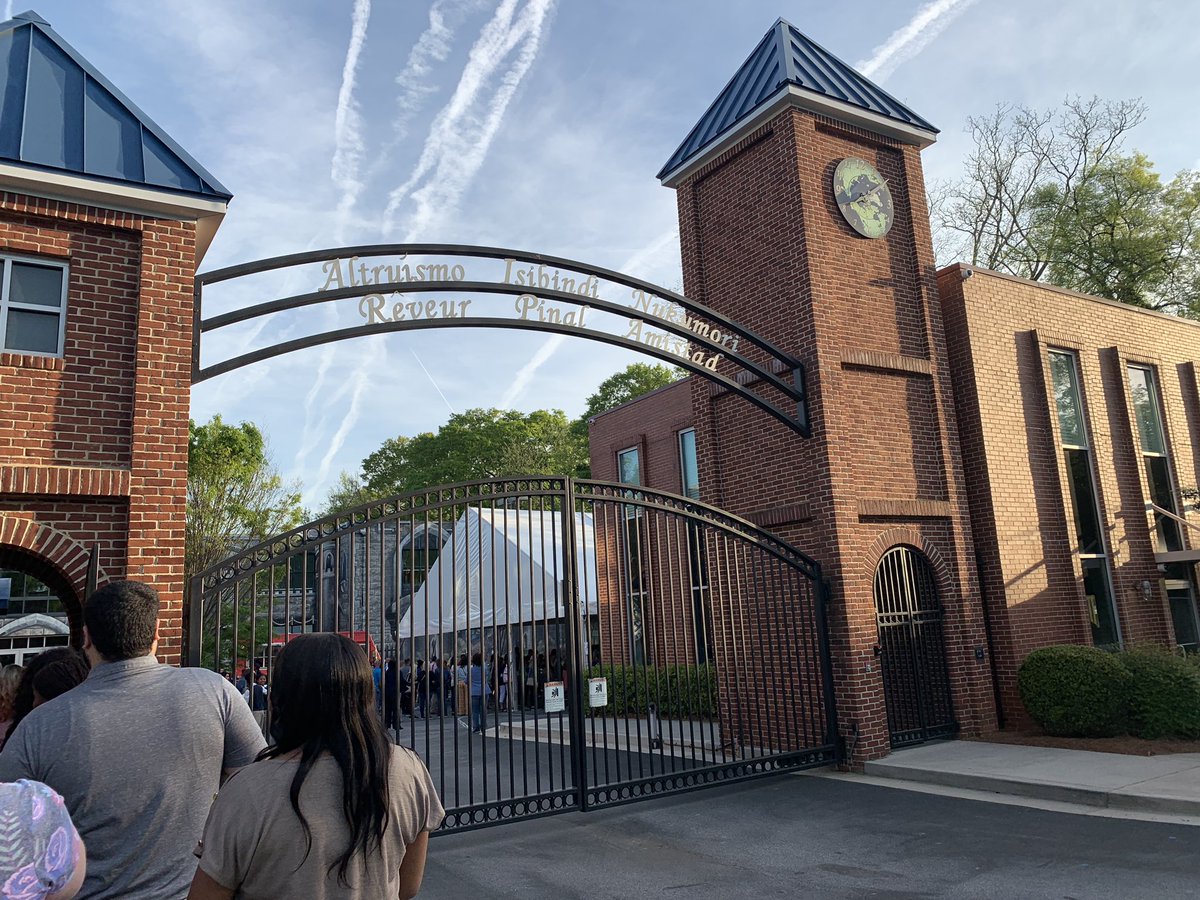 Amazing 2 days <a href="/ronclarkacademy/">Ron Clark Academy</a> ....proud to be an educator!  Thank you <a href="/T_Carey1/">Tammy Carey</a> for providing your staff with this opportunity!  #bettertogether#livingthedream @BarwellES
