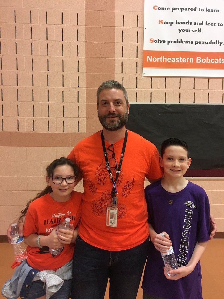 MWfirstgrade's tweet photo. Thank you, Soderburgs for the author visit today! @MtWolfBobcats @NESD https://t.co/smt8pe80b3