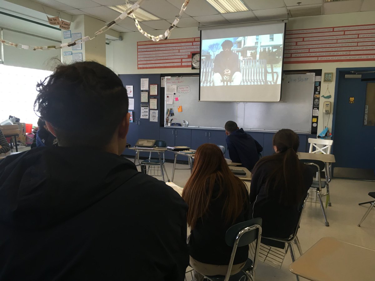 SignsofPVD's tweet image. Our media + housing workshop yesterday at Paul Cuffee High School! We talked about homelessness, the local housing crisis, and how to make videos #mediaadvocacy #skillshare #thekidsareallwoke