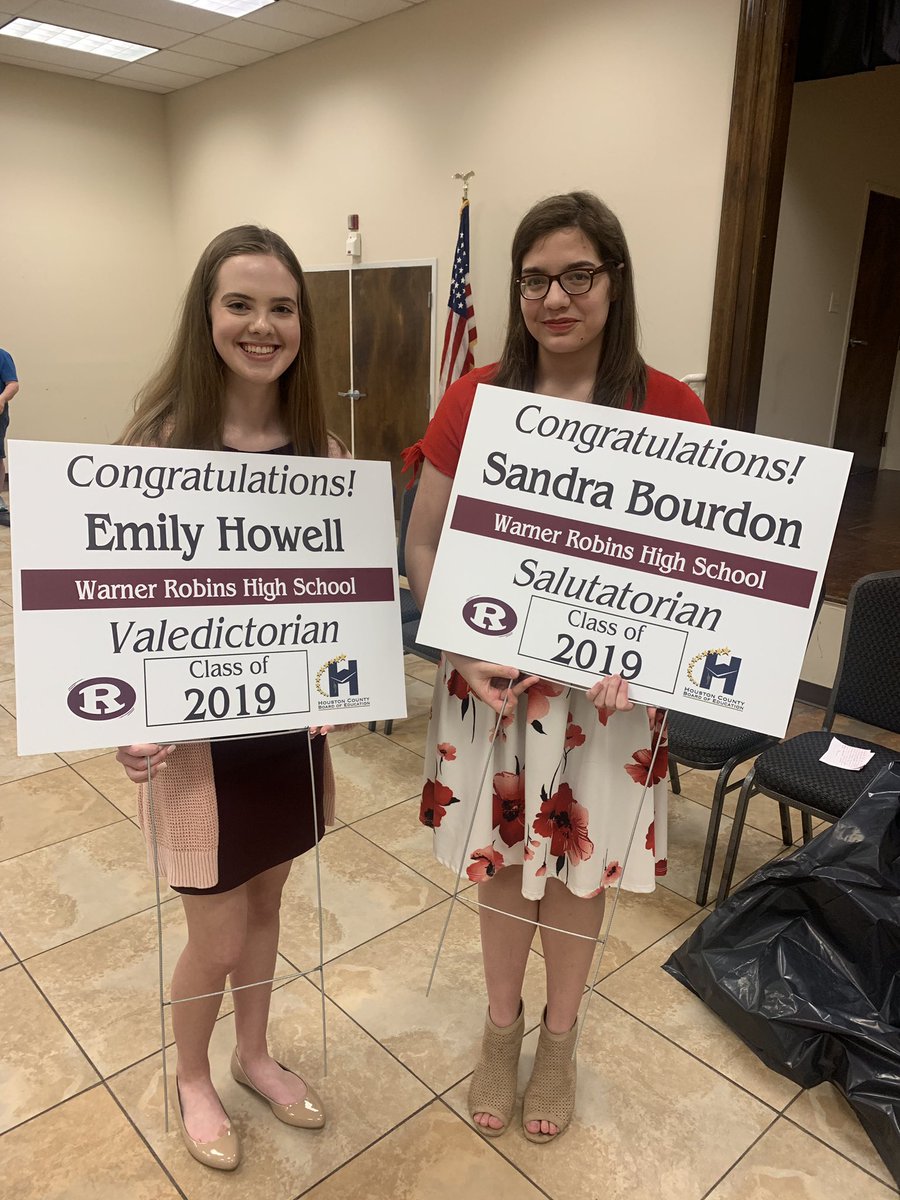 cmccookhcbe's tweet photo. Congratulations to WRHS Valedictorian Emily Howell and Salutatorian Sandra Bourdon @WarnerRobinsHS #DemonPride https://t.co/S4NEpNdRj5