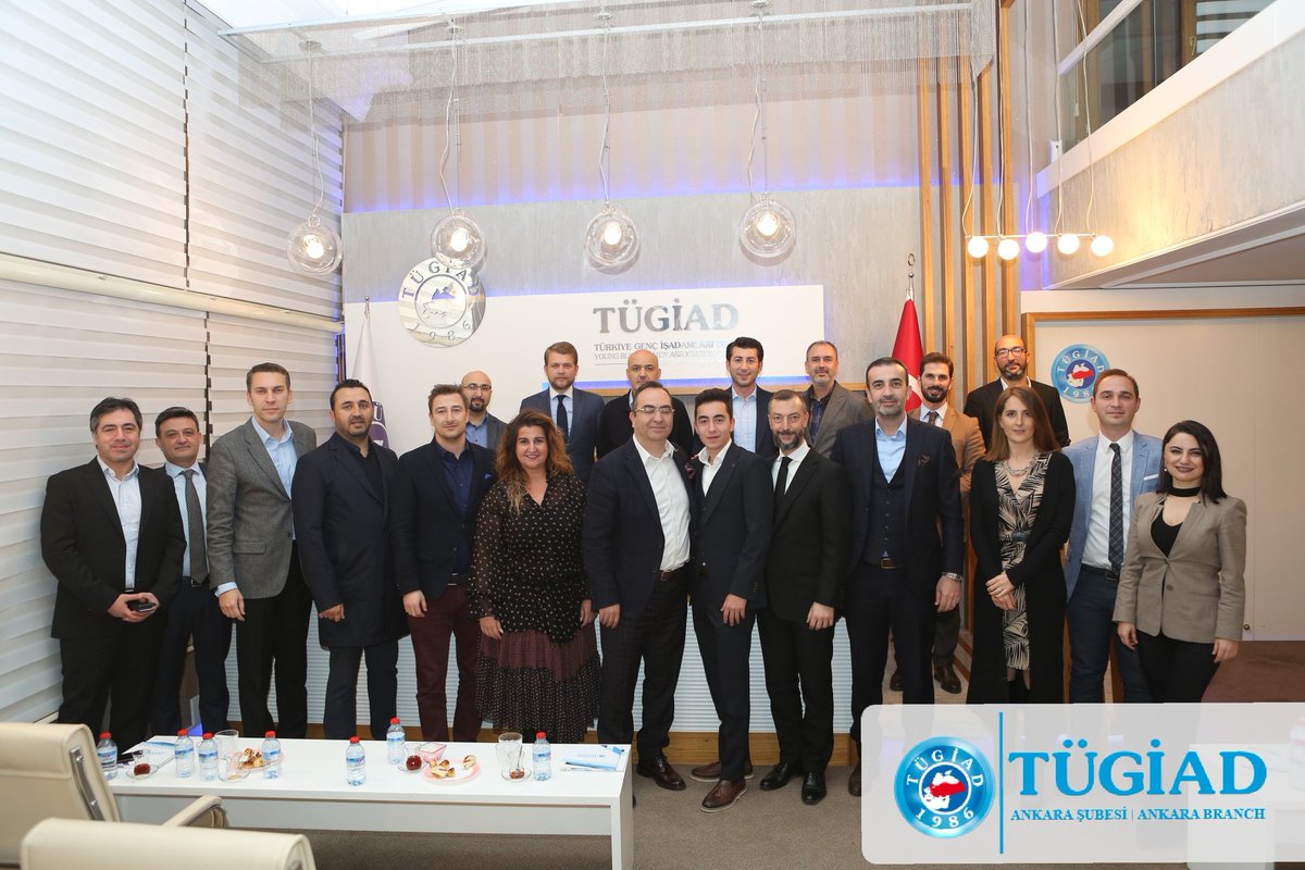 TugiadAnkara's tweet photo. Bilkent Üniversitesi İktisat Bölüm Başkanı Prof Dr. Refet Gürkaynak, TÜGİAD Ankara Şubesi Yönetim Kurulu ve üyeleri ile bir araya gelerek, seçim sonrası ekonominin durumu hakkında görüşlerini paylaştı. #tügiad #tügiadankara https://t.co/5h0jFuHGig