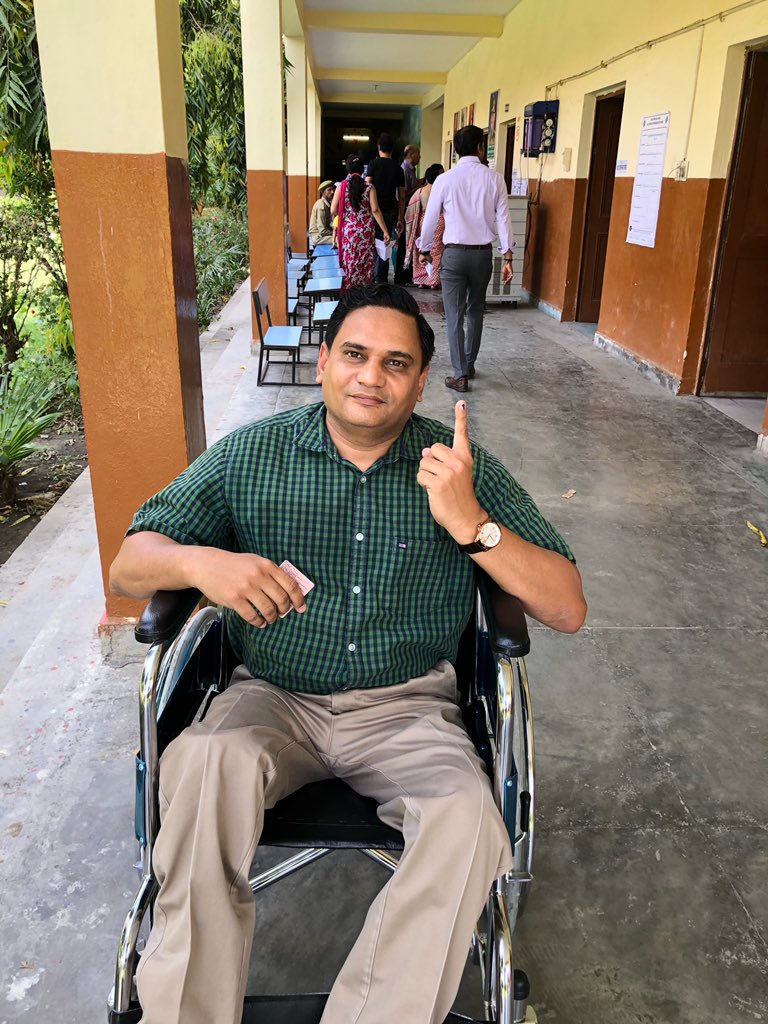 drsitu's tweet photo. @ECISVEEP @aiims_newdelhi @IMAIndiaOrg @IndianMedAssn @IndianDentalAsn @FordaIndia @MediNews_India @SJHDELHI @MSF_Ind This doc already voted ! https://t.co/JvXmJJ9WcI