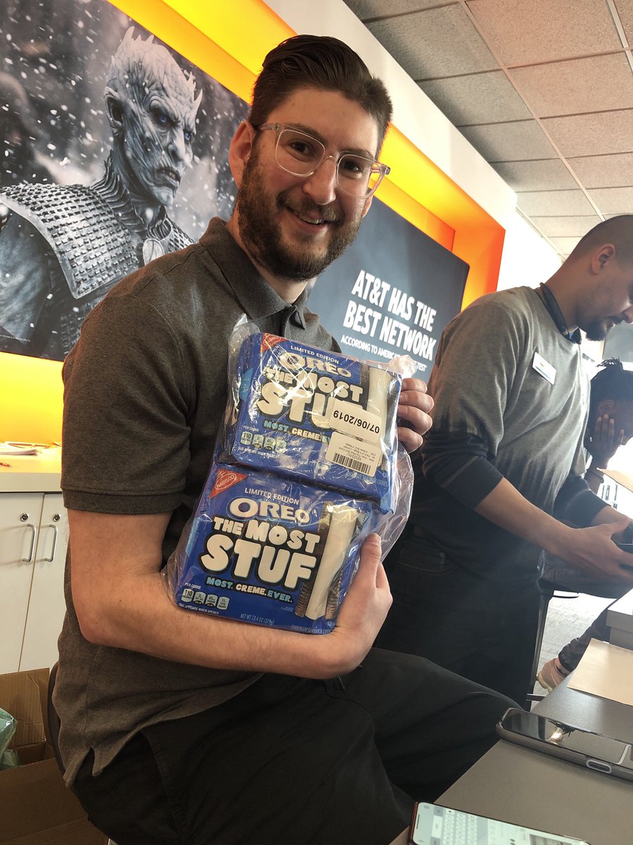 Matthew_Jarolem's tweet photo. Best birthday gift ever!! Thanks to the best team! @RuanoWhitney 😜 https://t.co/RwvCEaanfV