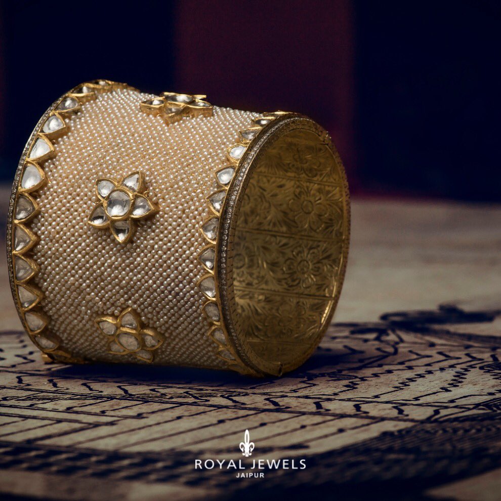 Radiant and spectacular, the beauty of Pearls and Polkis will spell the magic over the wearer. . . . #TheWorldOfJadau #TheBridalSaga #GreatIndianWeddings #BigFatIndianWeddings #LuxeLife #LuxuryJewellery #IndianBride #RoyalJewels #BridalSaga #RoyalWeddings