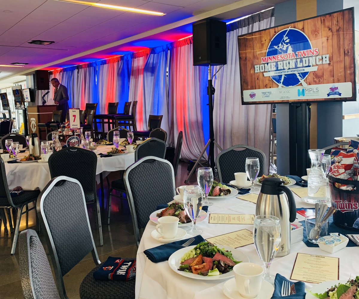 TargetFieldEVNT's tweet photo. Here today at the Home Run Luncheon to talk not only baseball, but how we can improve the lives of kids throughout our community by keeping them active & introducing them to the sport ⚾️! #TwinCities #MNTwinsLunch #TFEvents @Twins https://t.co/Z9e7NfkgkB