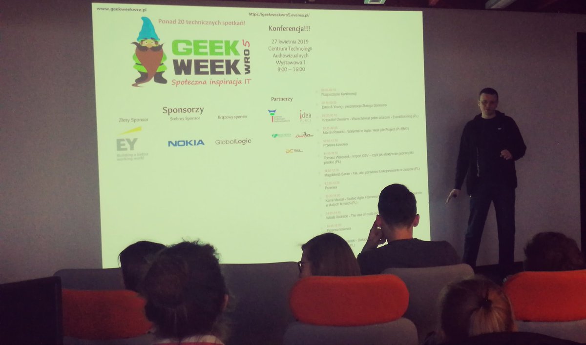 Kinga_M_G's tweet photo. Ongoing #SAPMeetUp in the Sky... #SkyTowerWroclaw #Hicron Celebrating #GeekWeekWro with trendy topics #HANA & #AGILE of course remember about networking part of the MeetUp.... https://t.co/q4aKaP6eHS