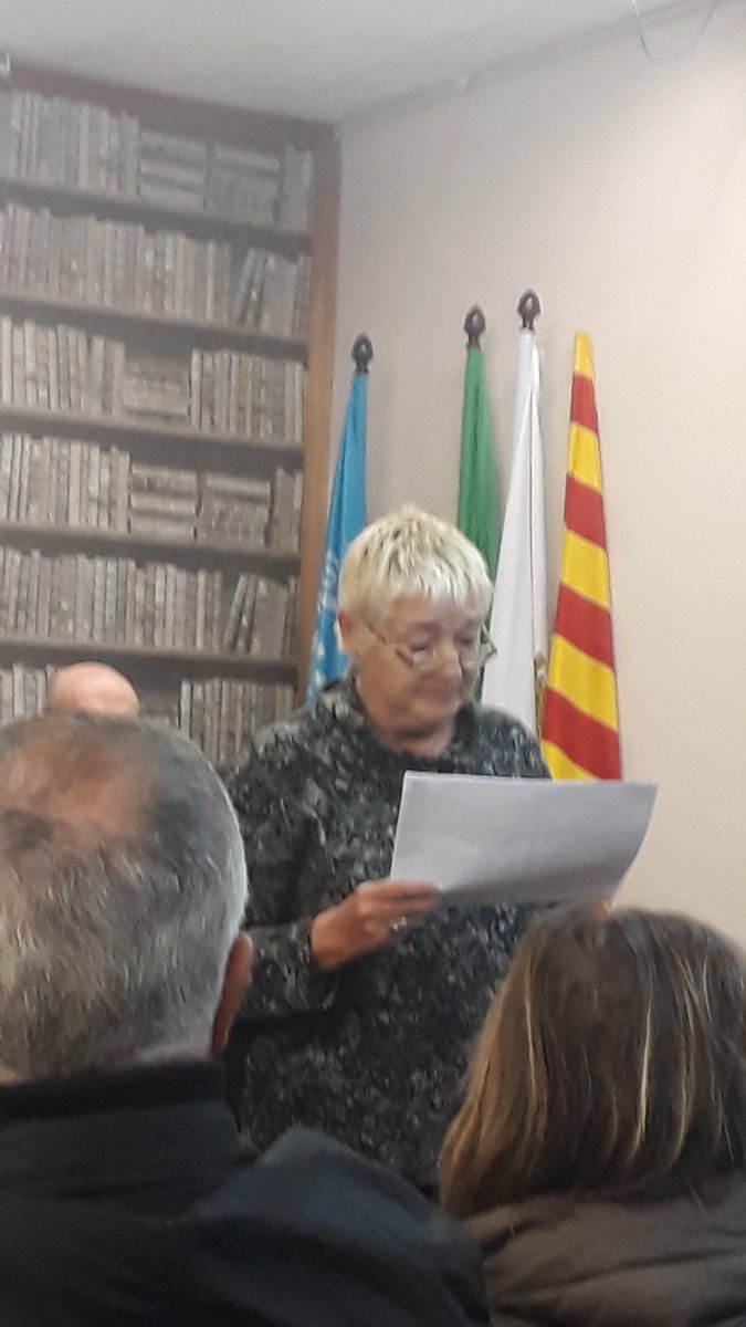 jordgili's tweet photo. Emotiva i concorreguda presentació del llibre "Vides truncades"de Maria Mercè Parera i Raspall que ens mostra la duresa de la lleva del biberó amb fracments dels diaris dels seus avis. @amicsdelprat @ElPratCultura @periodicdelta @elpratradio @Nau_Puig Angela Jové https://t.co/Z6lrWbn5Qa
