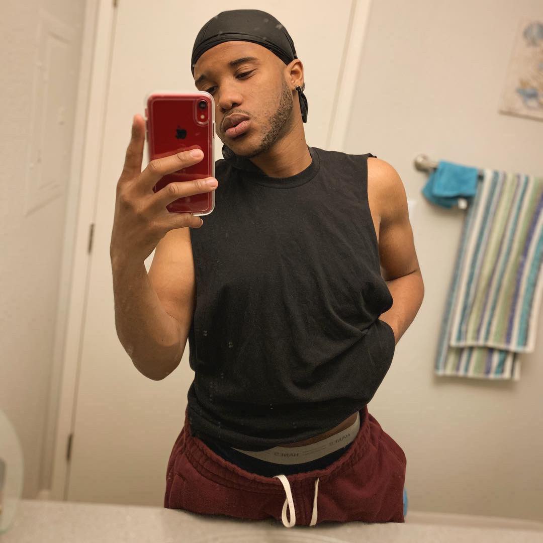 erbodylovesjay's tweet photo. Mmmmm yup‼️‼️‼️ DADDY 👀💯😇😉🤩😋#Daddy #jaybae #fine #handsome https://t.co/ykp7PnKjZS
