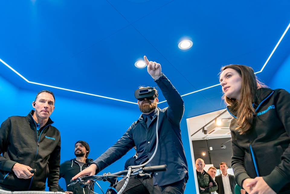 Hoy se inauguró el Shimano Experience Center, en Valkenburg, Holanda. Este centro trae la oportunidad única de probar nuestros productos, tener la mirada de los expertos y aprender sobre las últimas tecnologías Shimano.

¿Querés saber más? 👉 shimano-ec.com @ShimanoROAD