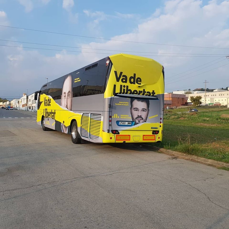 autobuses_cat's tweet photo. #autocarsPujoliPujol @MoventisInfo @moventisbus @IvecoES #Magelys https://t.co/NO8vZor2aG