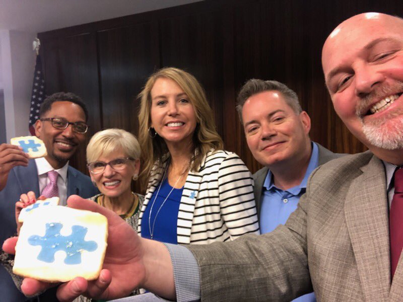 MichaelPHartley's tweet photo. Thank you @FranklinCoOhio for supporting @panerabread Autism Cookie program and the  @autismspeaks Columbus Walk #EveryCookieCounts https://t.co/MoUcypsQjp