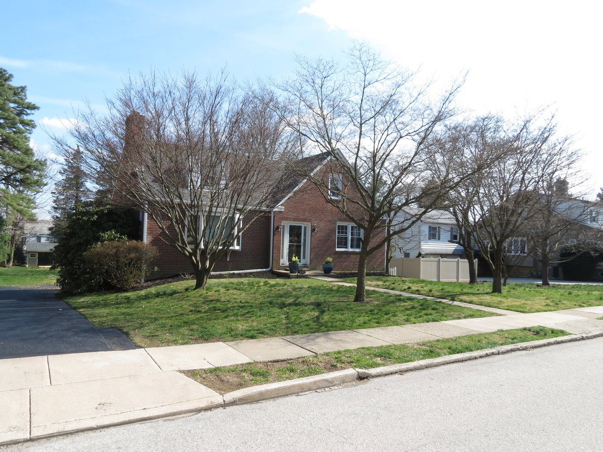 MediaRealtor's tweet image. Just listed. 323 Orchard Rd Springfield
Open Sunday 1-3
client.mc1.imprev.net/34/8734/182535…