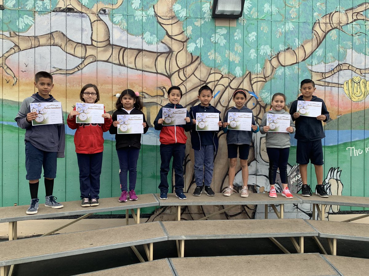 ms_bsilva8's tweet photo. @FeasterCharter we celebrated and recognized our students and their achievements.#honorroll #characterstrengths #perfectattendance #featerlearns #iteachthird https://t.co/qw6zoRnuzy
