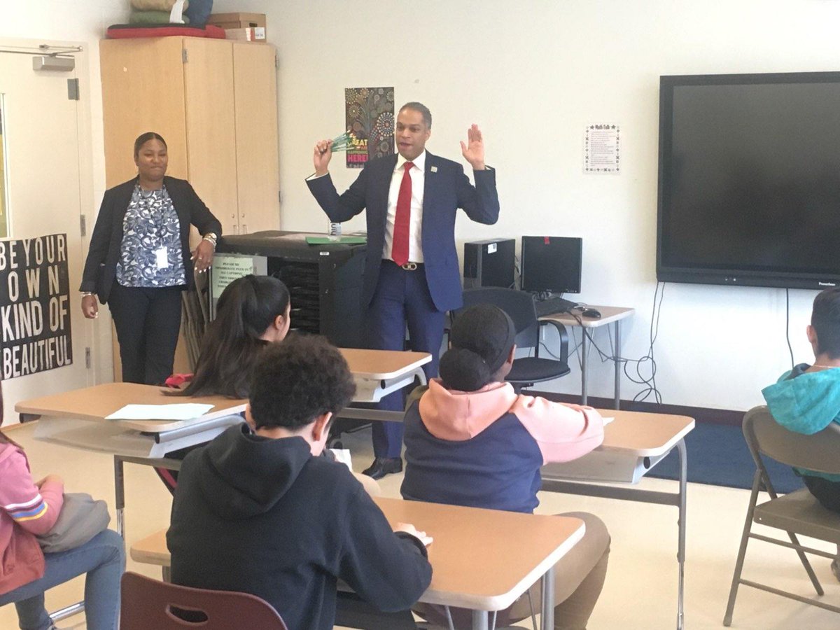 CMBrandonTodd's tweet photo. Great afternoon with @LBECDC 7th & 8th graders presenting at their #CareerDay! I think we have some future public servants in this very bright class! #Ward4Proud #TheFutureIsStrong https://t.co/6gLxeiBXLn