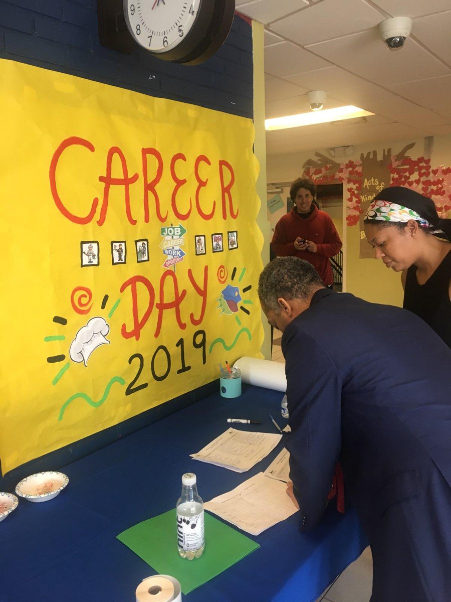 CMBrandonTodd's tweet photo. Great afternoon with @LBECDC 7th & 8th graders presenting at their #CareerDay! I think we have some future public servants in this very bright class! #Ward4Proud #TheFutureIsStrong https://t.co/6gLxeiBXLn