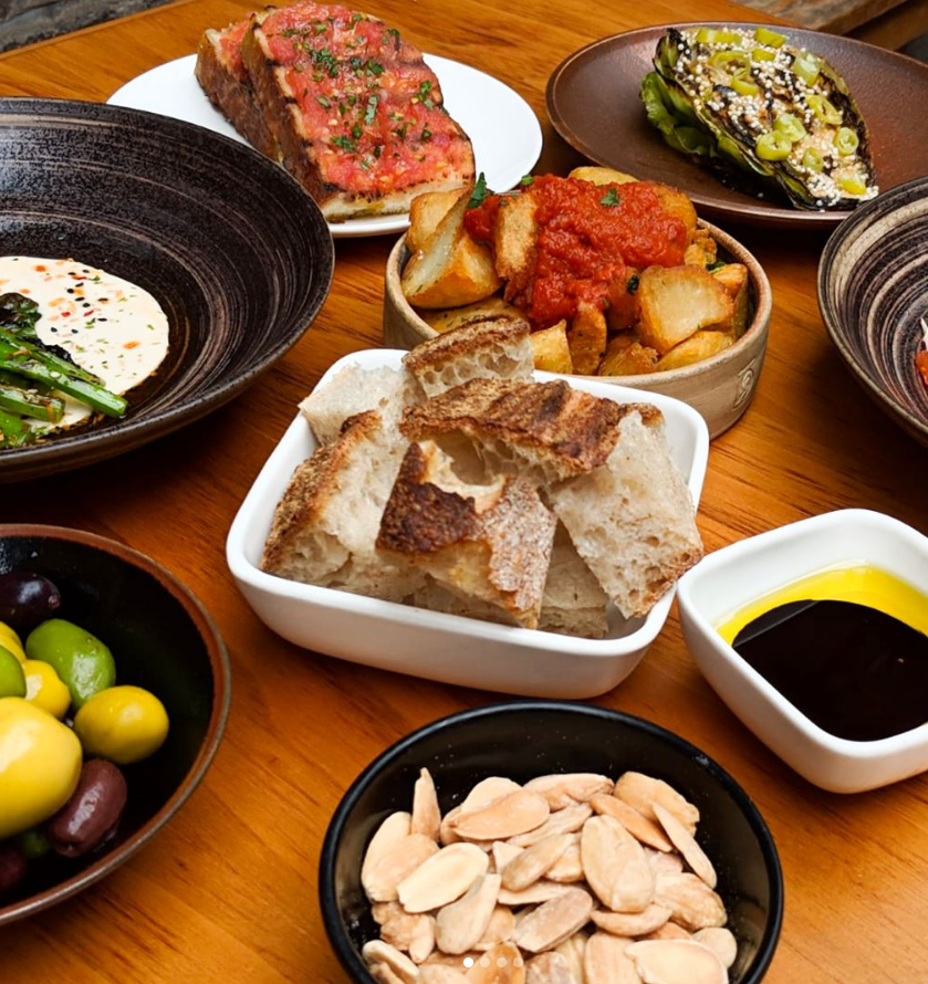 Michelin-recognised restaurant <a href="/ibericotapas/">Iberico World Tapas</a> have just launched a new #vegan menu and it looks incredible. Plant based perfection! > bit.ly/2EMEsnO