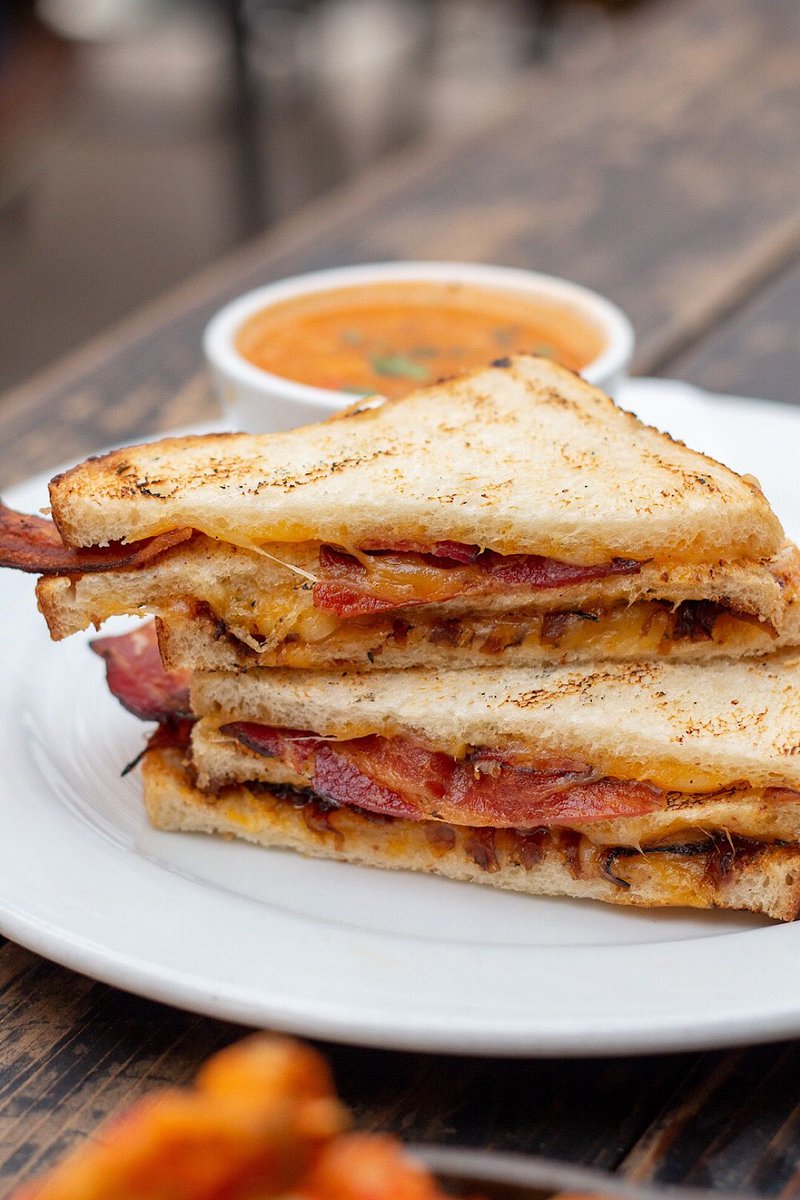 Happy #NationalGrilledCheeseDay! We got you covered with ours for lunch: 3 cheese blend, triple stacked with balsamic caramelized onion, bacon &amp; house pickles

#grilledcheese #cheeseplease #kuproscrafthouse #eatdrinkbemerry #midtownsac #sacramento #exploremidtown
