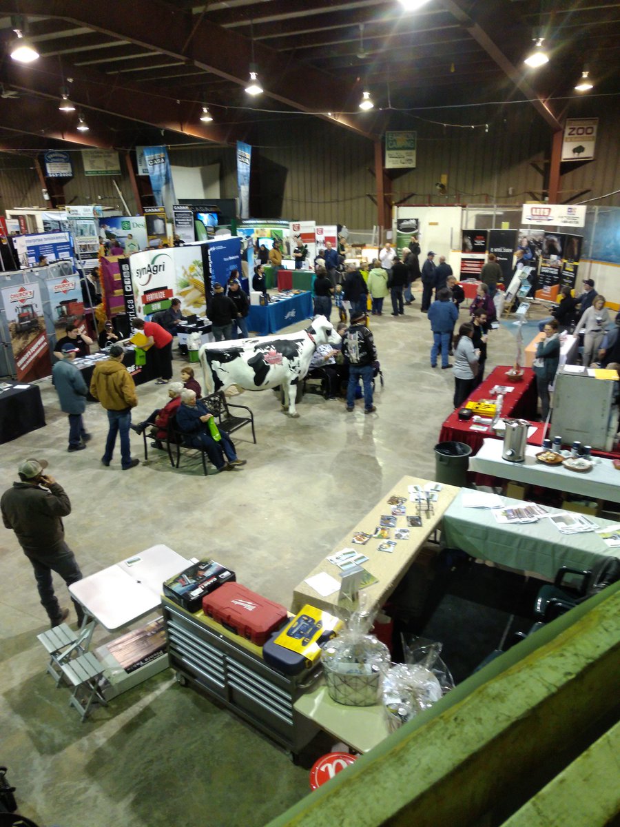 YGauthier67's tweet photo. Busy day at the Earlton Farm Show despite the weather!! https://t.co/EPMlvidb3s