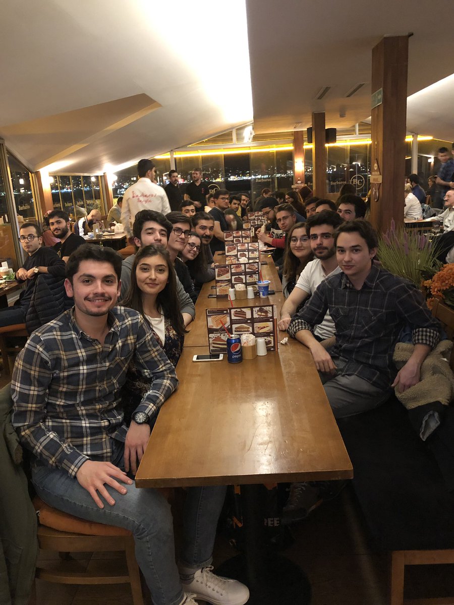 yildizrobocon's tweet photo. Yıldız Robocon'19 ekibiyle etkinlik yemeğimizi gerçekleştirdik. Katılım sağlayan ekip arkadaşlarımıza teşekkür ederiz! #yturok #yildizrobocon https://t.co/Ee4UtEnDbv