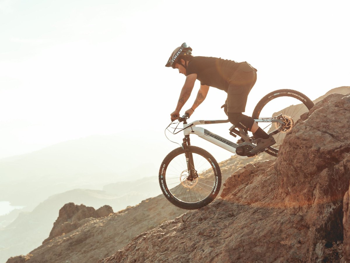 Leave the roads. Take the trails.
Bike Featured: NDURO 3
Rider: Yannick Granieri