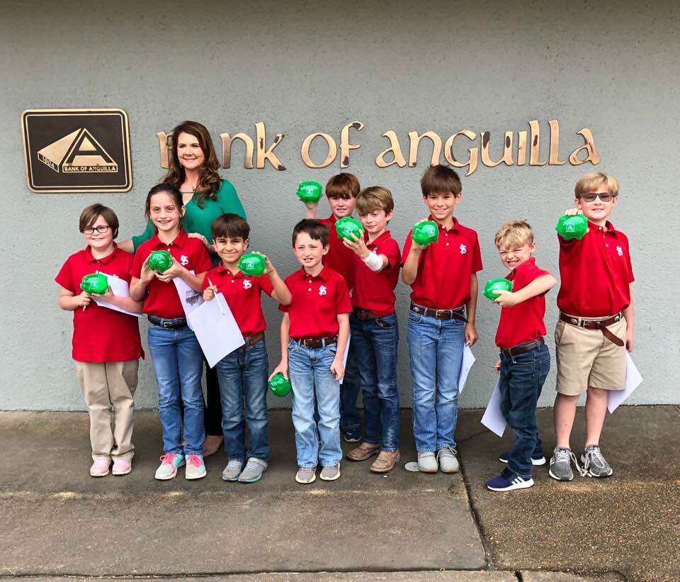 Bank of Anguilla participated in the @ABABankers #TeachChildrentoSave by hosting a visit from a 3rd grade class today. They learned about saving money, and how people use the bank.