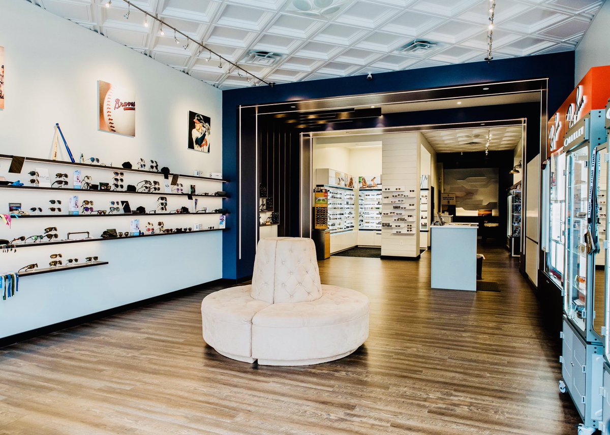 SelectShadesIQ's tweet photo. Our GORGEOUS @BatteryATL store is stocked full of gameday shades &amp; ready to welcome fans, rain or shine! It’s always bright in Select Shades. 😎 https://t.co/mKcoKpHjz8