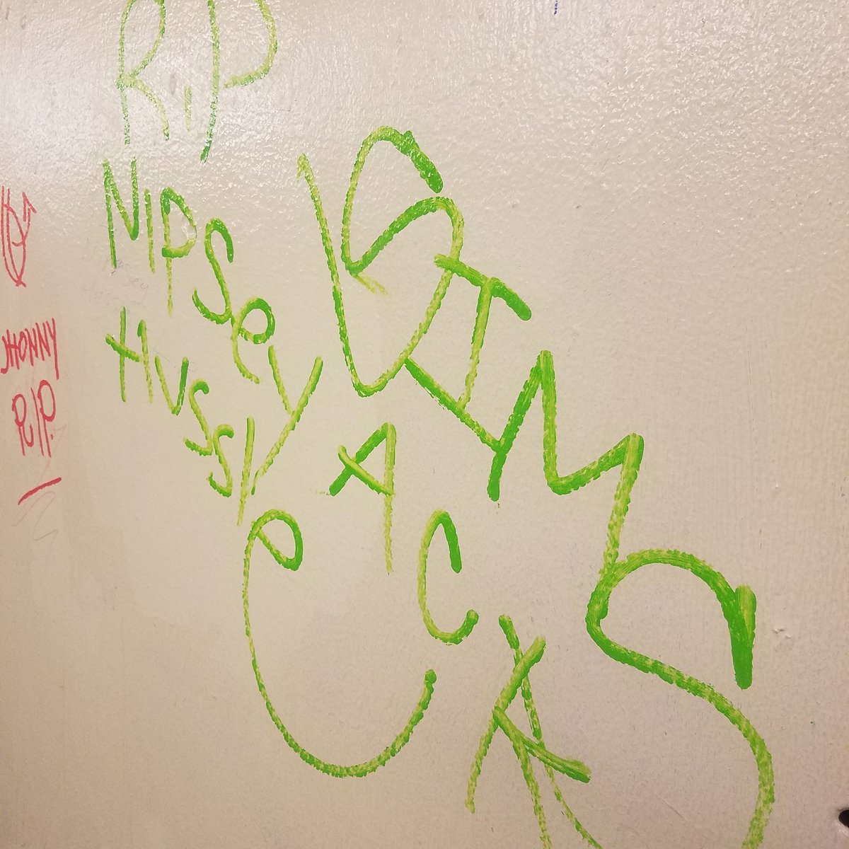 MINNovermatter's tweet photo. #streetlove #rip #NipseyHussle https://t.co/6EzfQGljMf