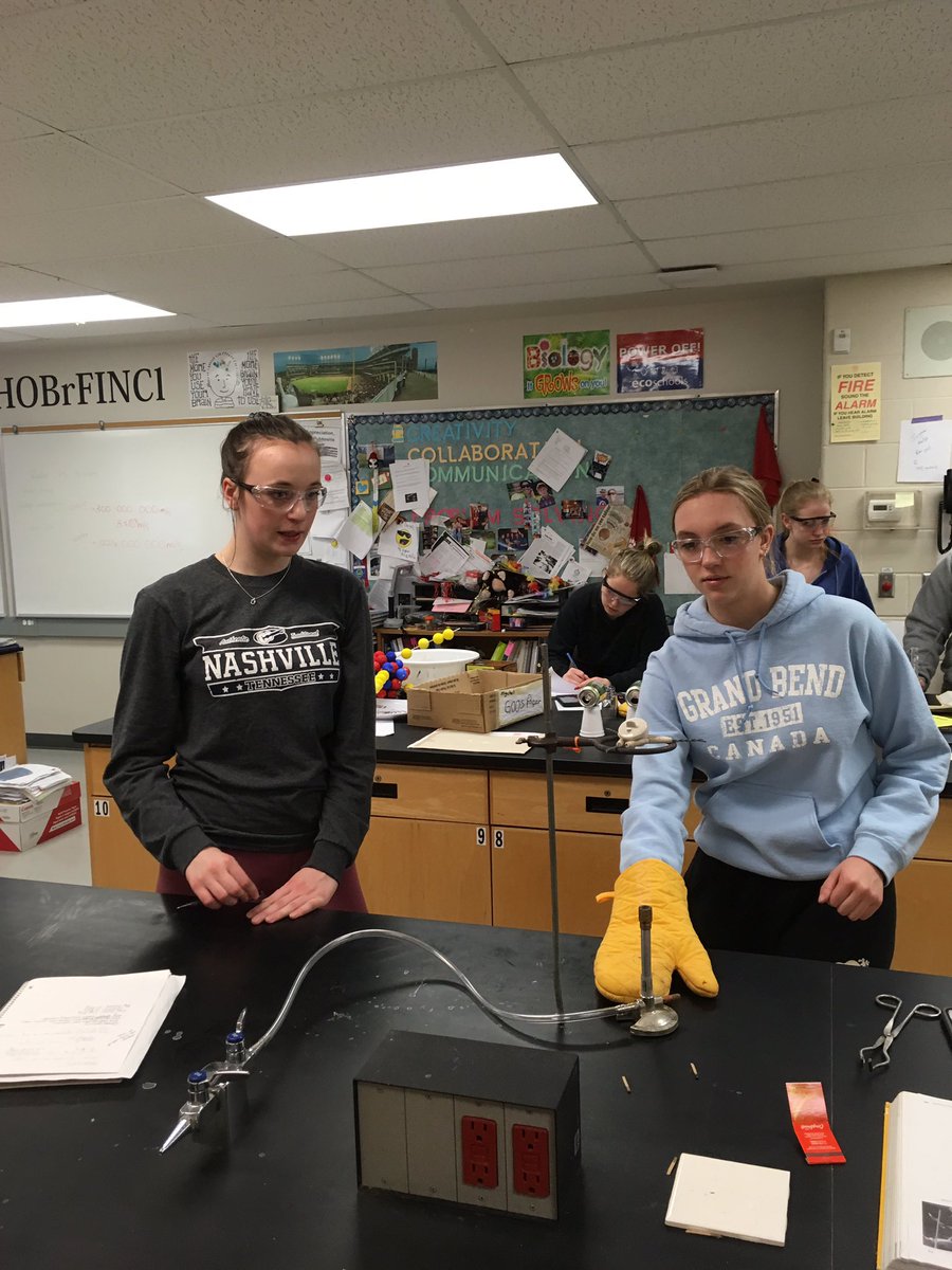 MigchelsMandy's tweet photo. #percentcomposition today @shdhspanthers #cruciblesarecute #lovelabs #lovechem https://t.co/HxOg3GFGbG