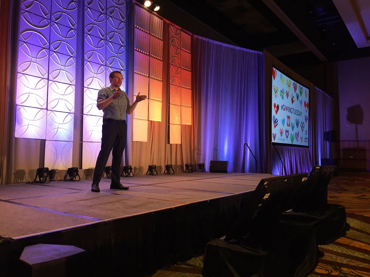 thisisnewpower's tweet photo. Today @henrytimms spoke about New Power at the AAMC conference Orlando. Thanks for having us! #thisisnewpower #newpower #givingtuesday #aamc #orlando #bestseller https://t.co/h78tVum8PY