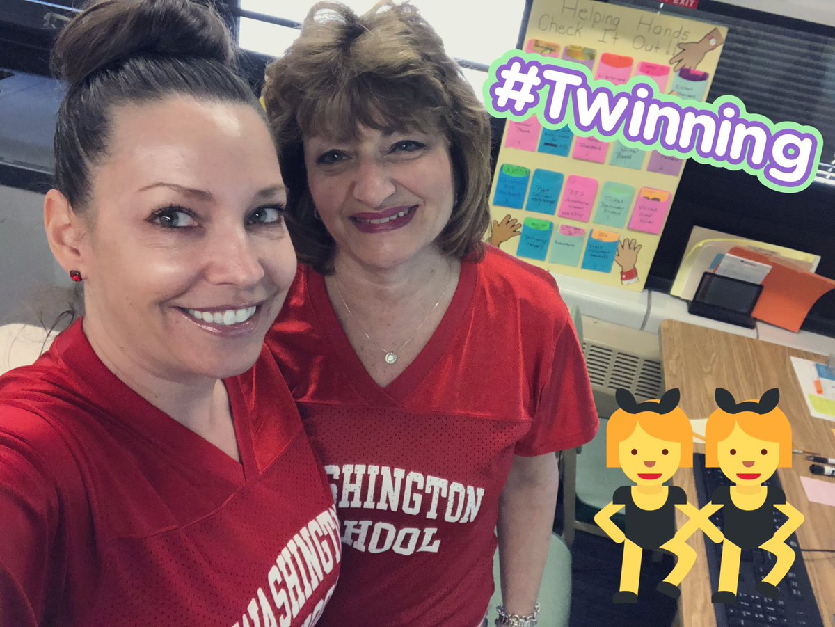 GinaDellAringa's tweet photo. Fabulous Friday 👯‍♀️ @WashingtonD63! I’m going to miss collaborating with you @DebraLynneMart1 on a weekly basis, but excited for your new adventure @D63Gemini in the fall! #63success #63Impact https://t.co/VkdGDIRo2n