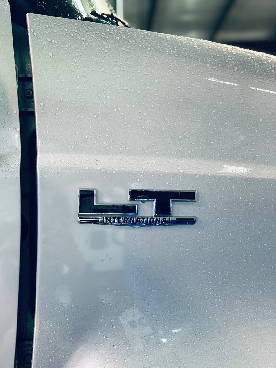 PowellTruck's tweet photo. Sneak peek!! Check out the newest addition to the @idealeaseinc Fleet!! #lt #cummins #internationaltrucks #lease #powellstruck #chrome #happycustomer @IntnlTrucks https://t.co/nEHe4Bh2Dk